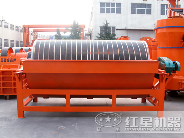 效能高干式磁選機(jī)展示圖 效能高干式磁選機(jī)展示圖