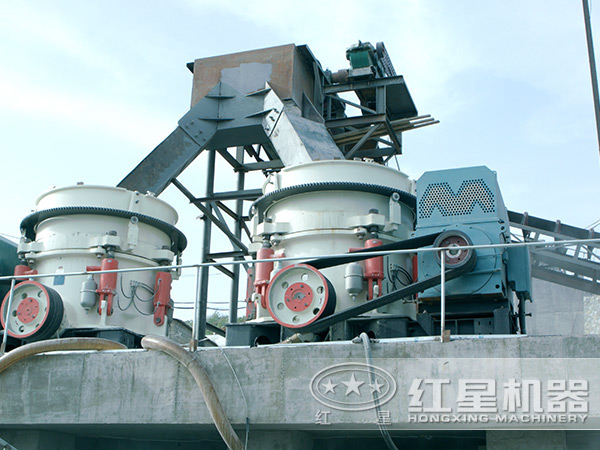 青石生產(chǎn)現(xiàn)場圖