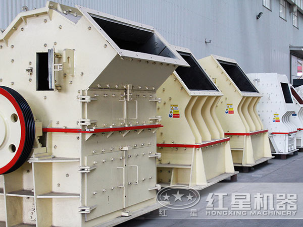 煤矸石粉碎機(jī)設(shè)備實(shí)拍