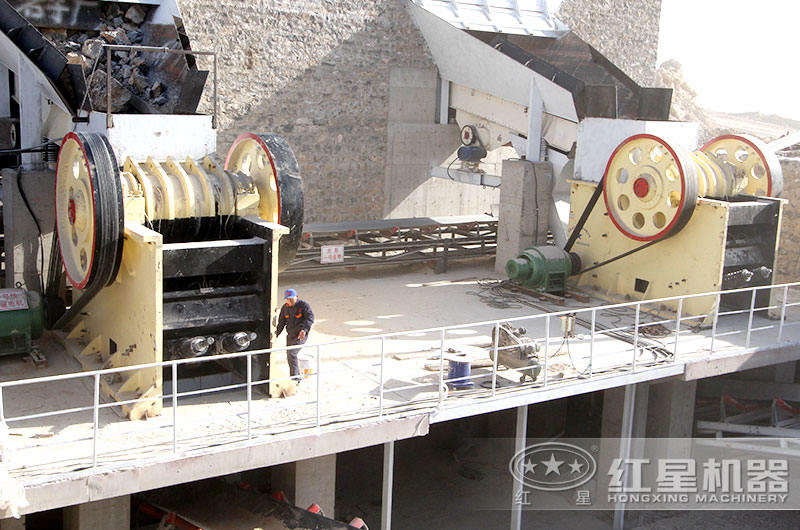 鄂破加工玄武巖，河南客戶現(xiàn)場