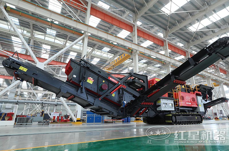 河南紅星移動(dòng)破碎機(jī)廠家車間實(shí)拍 河南紅星移動(dòng)破碎機(jī)廠家車間實(shí)拍