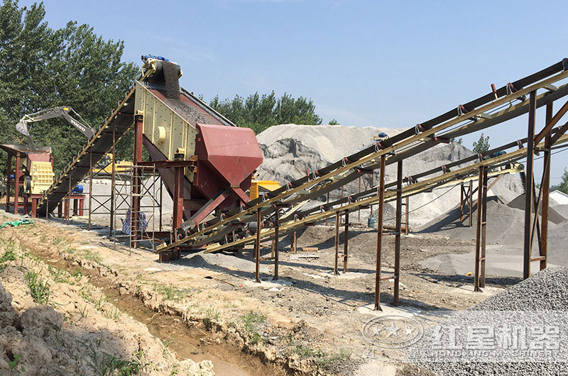 錘式破碎機(jī)生產(chǎn)現(xiàn)場(chǎng)