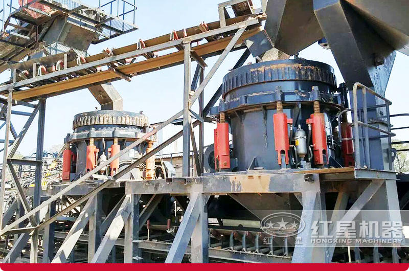 圓錐破生產(chǎn)現(xiàn)場實(shí)拍圖