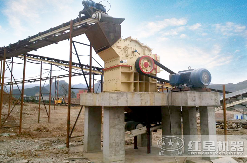 細(xì)碎機(jī)生產(chǎn)現(xiàn)場實(shí)拍 細(xì)碎機(jī)生產(chǎn)現(xiàn)場實(shí)拍