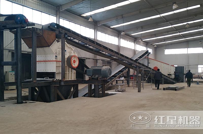 細(xì)碎機(jī)現(xiàn)場(chǎng) 細(xì)碎機(jī)現(xiàn)場(chǎng)