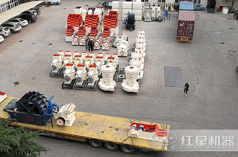 紅星錘破玻璃粉碎機(jī)裝車發(fā)貨中