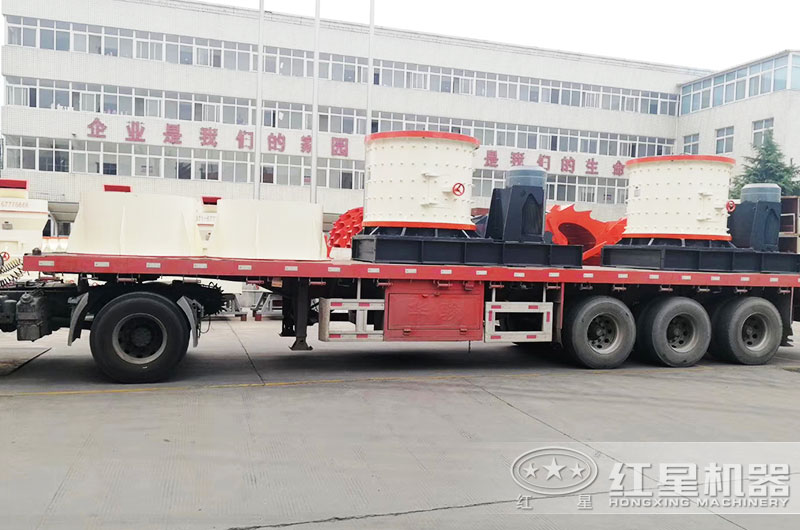 紅星復(fù)合制砂機(jī)裝車發(fā)貨現(xiàn)場