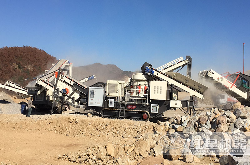 新型石料生產(chǎn)線設(shè)備作業(yè)現(xiàn)場(chǎng)