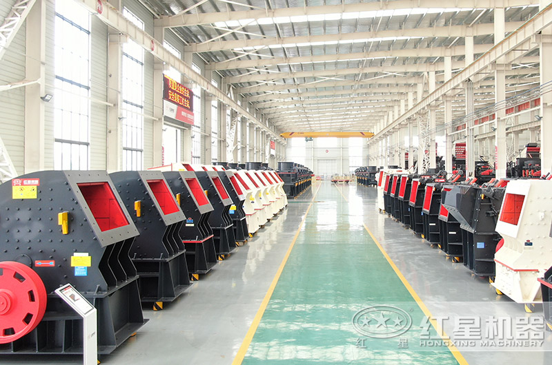 錘式破碎機(jī)廠區(qū)現(xiàn)貨