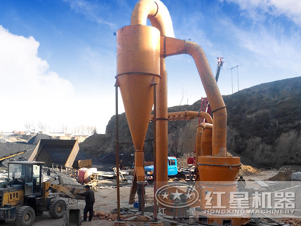 磨粉設備安裝現(xiàn)場