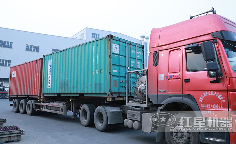 錘式石子破碎機(jī)發(fā)貨現(xiàn)場(chǎng) 錘式石子破碎機(jī)發(fā)貨現(xiàn)場(chǎng)