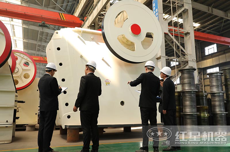 1215破碎機(jī)有現(xiàn)貨供客戶(hù)來(lái)廠參觀、咨詢(xún)