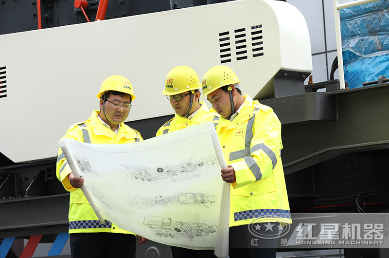 工程師為用戶量身定制專屬設(shè)備