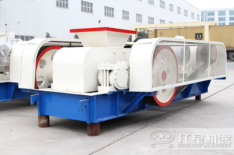 輥式破碎機兩個轉(zhuǎn)動輥子、產(chǎn)量高