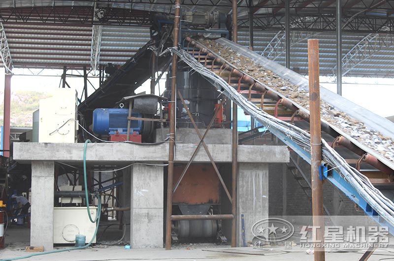 安微客戶現(xiàn)場，圓錐破碎機(jī)