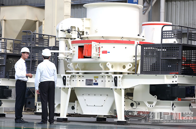 客戶到車間對設(shè)備進行實地參觀