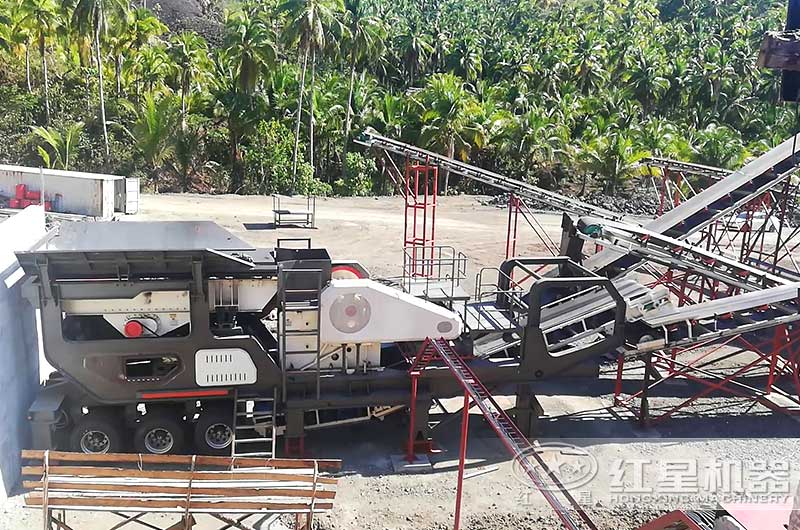 車載式移動破碎機(jī)作業(yè)現(xiàn)場