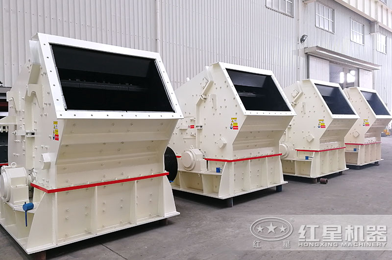 PF1520反擊式破碎機(jī)設(shè)備圖