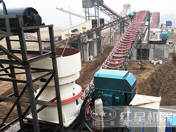 單缸圓錐破碎機(jī)生產(chǎn)現(xiàn)場(chǎng)實(shí)拍圖