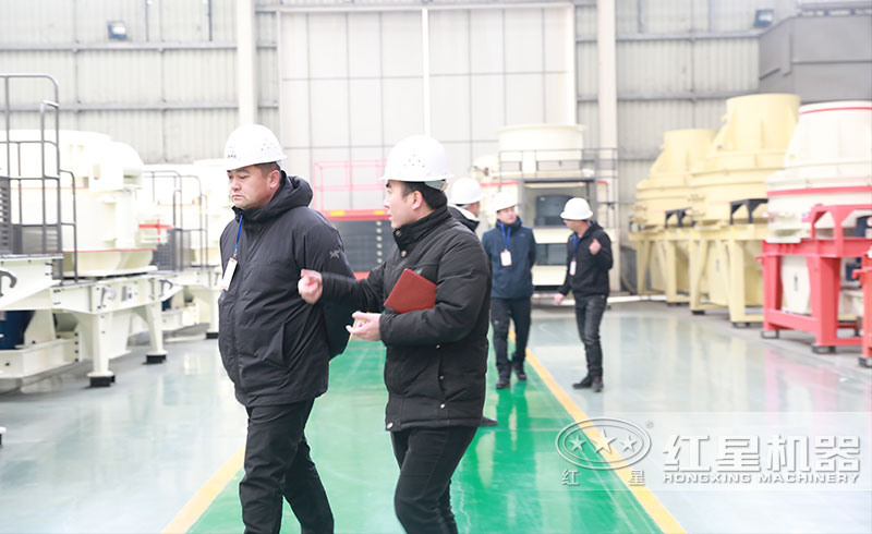 客戶到設(shè)備生產(chǎn)車間實地考察 客戶到設(shè)備生產(chǎn)車間實地考察