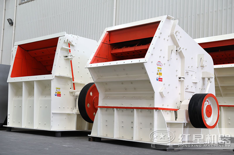 反擊式石頭破碎機(jī)圖片 反擊式石頭破碎機(jī)圖片