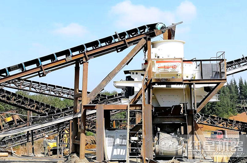 每小時(shí)200噸制砂機(jī)現(xiàn)場應(yīng)用圖片