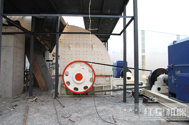 重錘破完成破碎工藝，簡單快捷