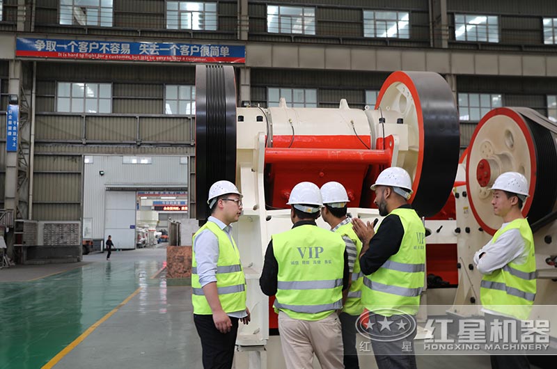 選購磚頭粉碎機(jī)器，就來河南紅星