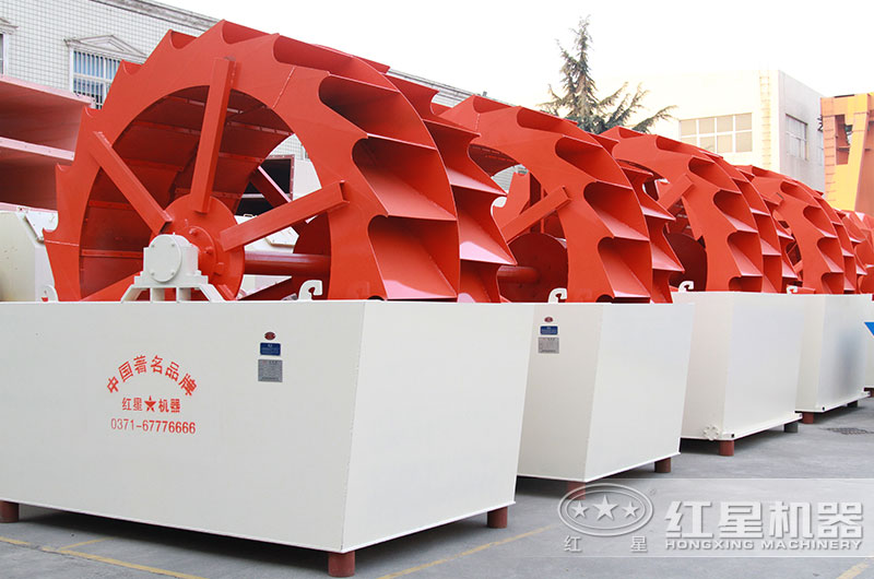中小型砂石廠更多用輪斗式洗砂機(jī) 中小型砂石廠更多用輪斗式洗砂機(jī)