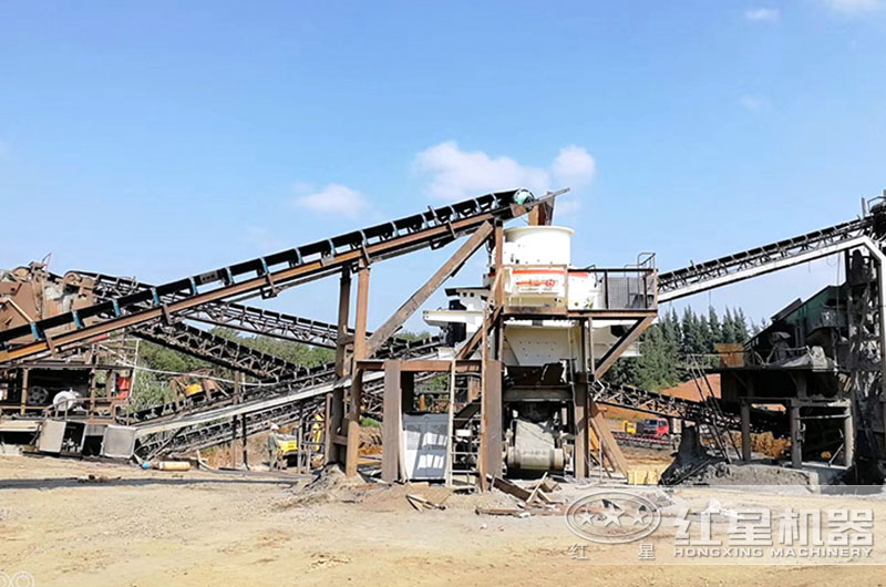 日產(chǎn)量3000噸制沙機(jī)生產(chǎn)現(xiàn)場(chǎng) 日產(chǎn)量3000噸制沙機(jī)生產(chǎn)現(xiàn)場(chǎng)