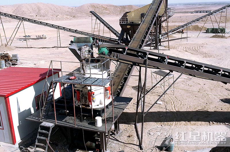 玄武巖石子生產(chǎn)現(xiàn)場 玄武巖石子生產(chǎn)現(xiàn)場